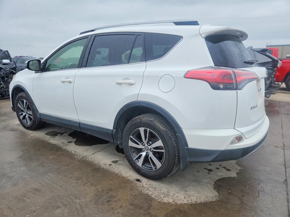 Продаж на аукціоні авто 2017 Toyota Rav4, vin: JTMRFREV1HD198381, номер лоту: 50767416
