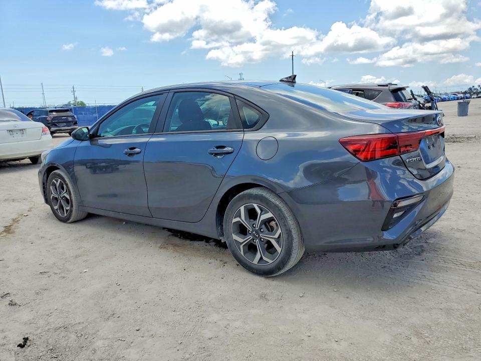 52012476 :رقم المزاد ، 3KPF24AD4ME276790 vin ، 2021 Kia Forte مزاد بيع
