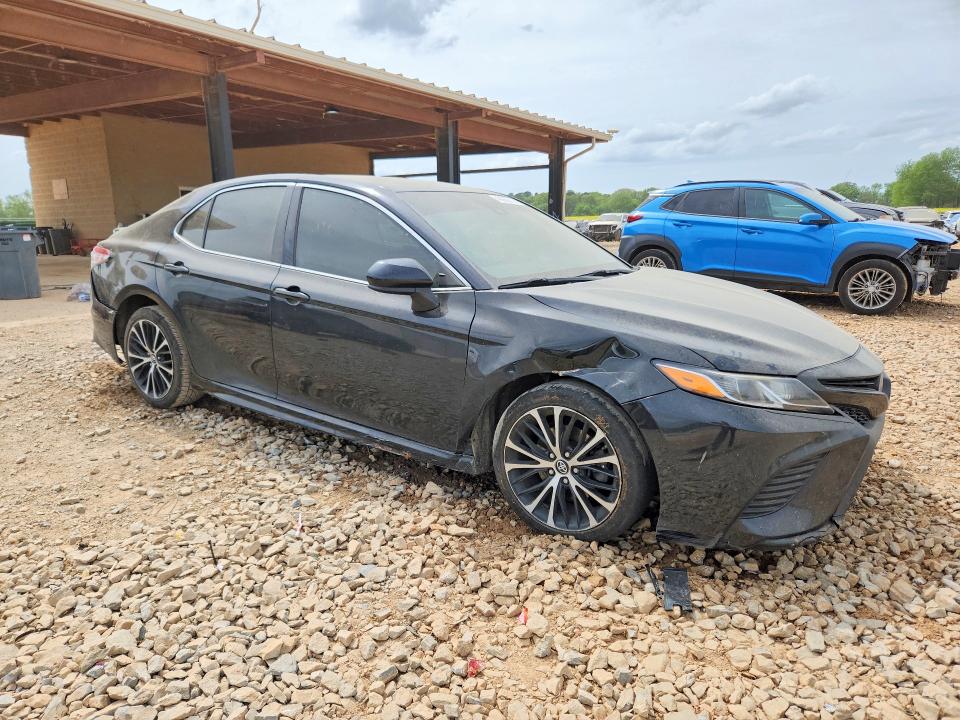 2018 Toyota Camry მანქანა იყიდება აუქციონზე, vin: 4T1B11HK5JU660493, აუქციონის ნომერი: 48662216