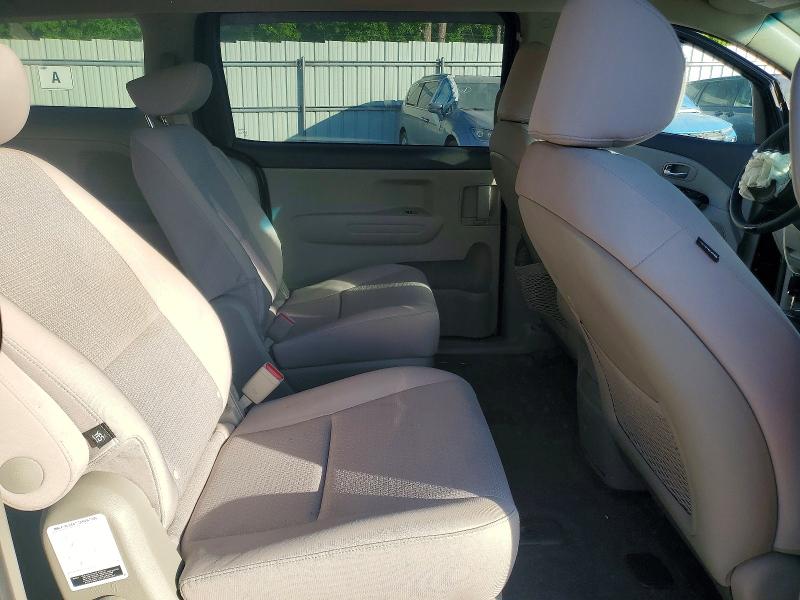 Продаж на аукціоні авто 2018 Kia Sedona, vin: KNDMB5C17J6390526, номер лоту: 48932426