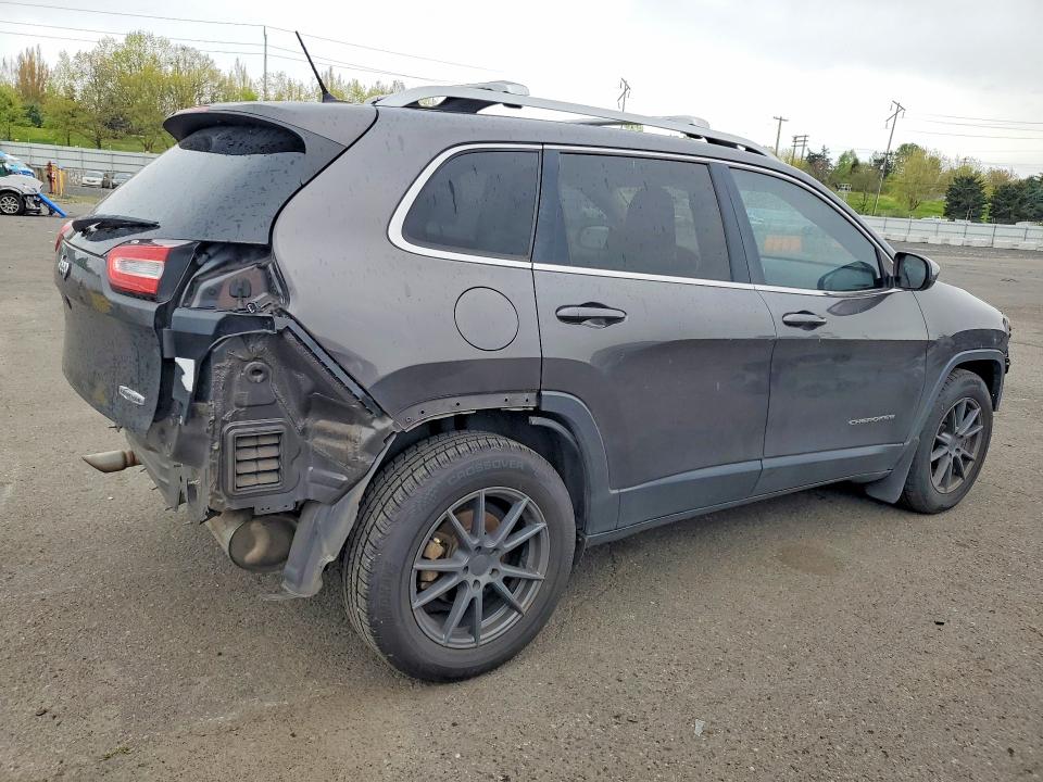 49484276 :رقم المزاد ، 1C4PJLCB7GW374185 vin ، 2016 Jeep Cherokee مزاد بيع
