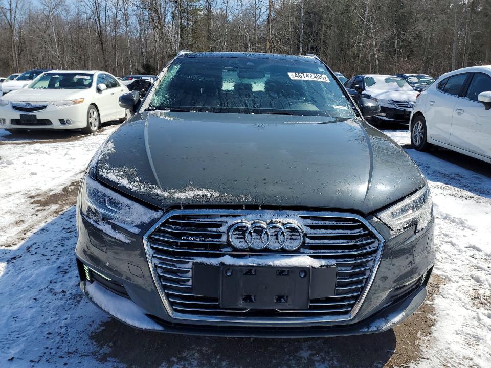 Продажа на аукционе авто 2017 Audi A3, vin: WAUSPBFF7HA146992, номер лота: 46742406