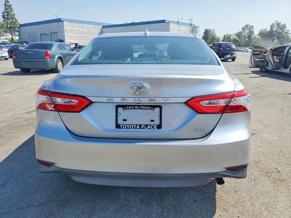 Продаж на аукціоні авто 2019 Toyota Camry, vin: 4T1B11HK8KU770472, номер лоту: 49273326