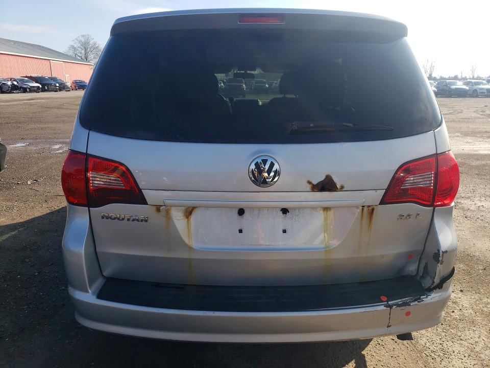 2011 Volkswagen Routan მანქანა იყიდება აუქციონზე, vin: 2V4RW4DG6BR621732, აუქციონის ნომერი: 48588906