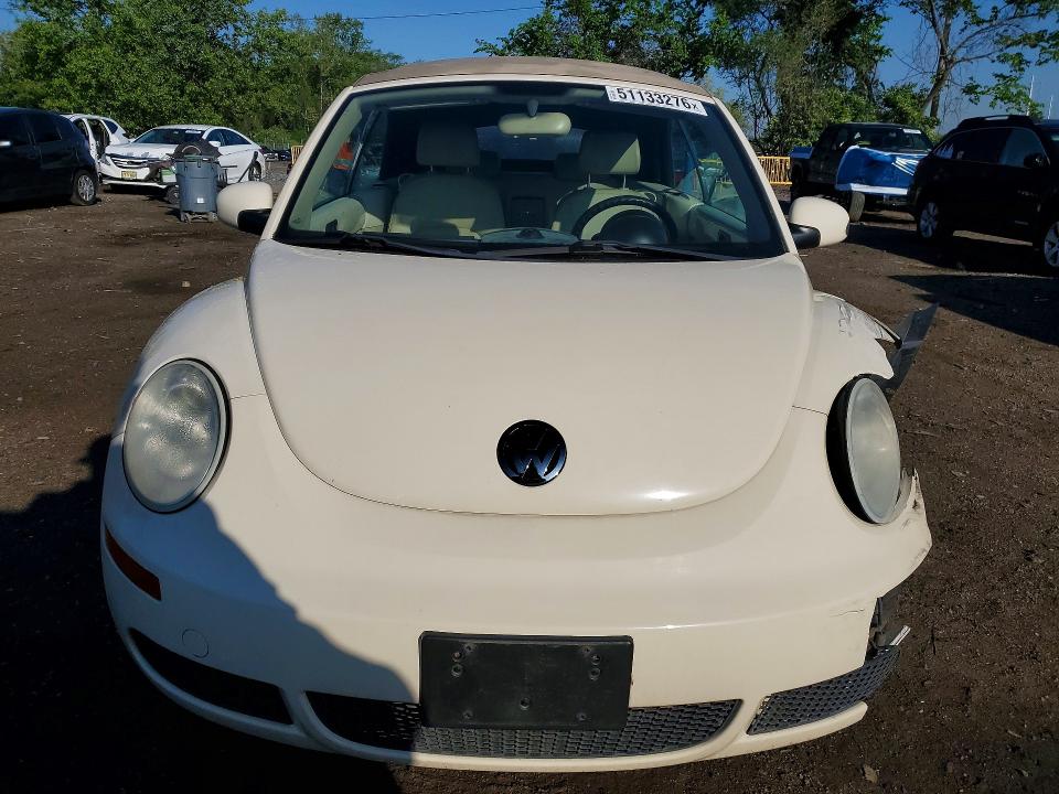 51133276 :رقم المزاد ، 3VWPG31Y58M413361 vin ، 2008 Volkswagen New Beetle مزاد بيع