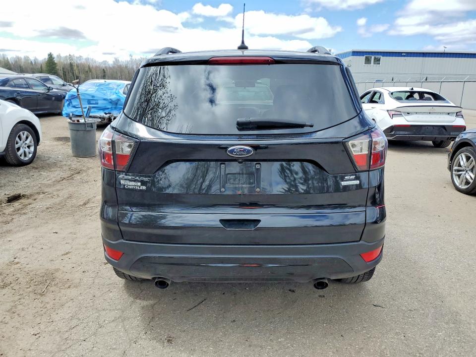 51501736 :رقم المزاد ، 1FMCU0GDXJUB63450 vin ، 2018 Ford Escape مزاد بيع
