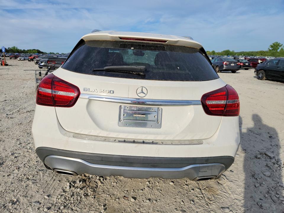 49764546 :رقم المزاد ، WDCTG4EB7LU022837 vin ، 2020 Mercedes-benz Gla مزاد بيع