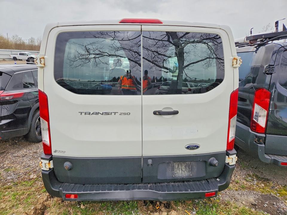 Продажа на аукционе авто 2019 Ford Transit, vin: 1FTYR2YM8KKA65567, номер лота: 46885886