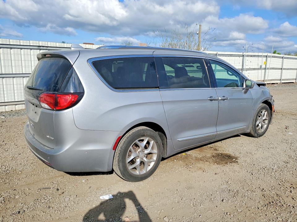 50430666 :رقم المزاد ، 2C4RC1GG4JR311431 vin ، 2018 Chrysler Pacifica مزاد بيع