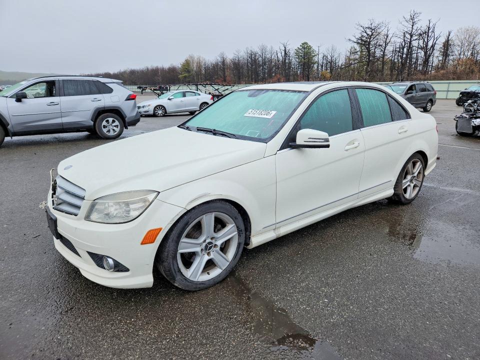 51518206 :رقم المزاد ، WDDGF8BB8AF482361 vin ، 2010 Mercedes-benz C مزاد بيع