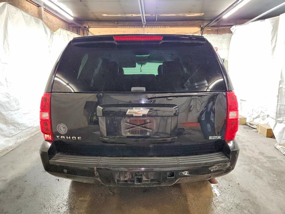 50754036 :رقم المزاد ، 1GNSKBE01BR102842 vin ، 2011 Chevrolet Tahoe مزاد بيع