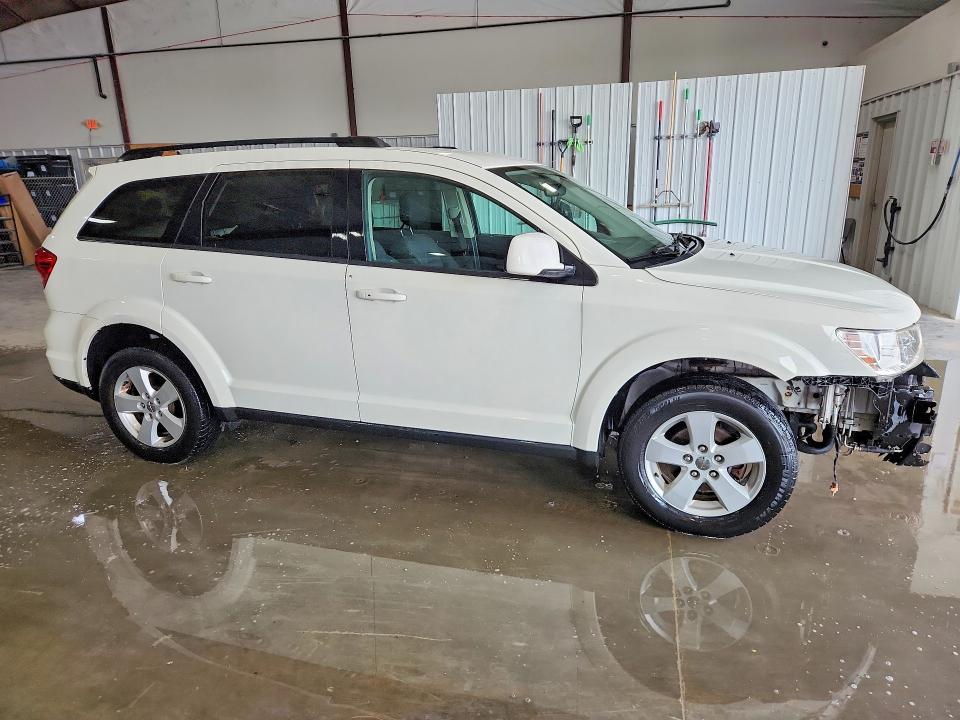 48662386 :رقم المزاد ، 3D4PG1FG5BT561775 vin ، 2011 Dodge Journey مزاد بيع