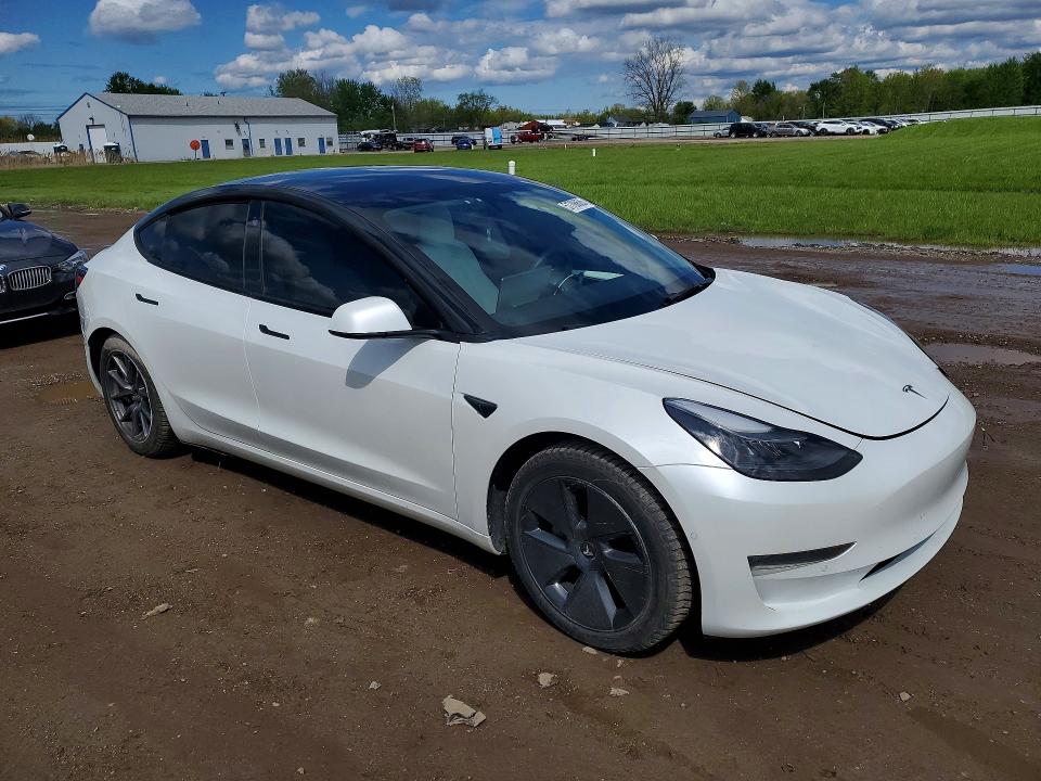 Продаж на аукціоні авто 2022 Tesla Model 3, vin: 5YJ3E1EB9NF110908, номер лоту: 51706626
