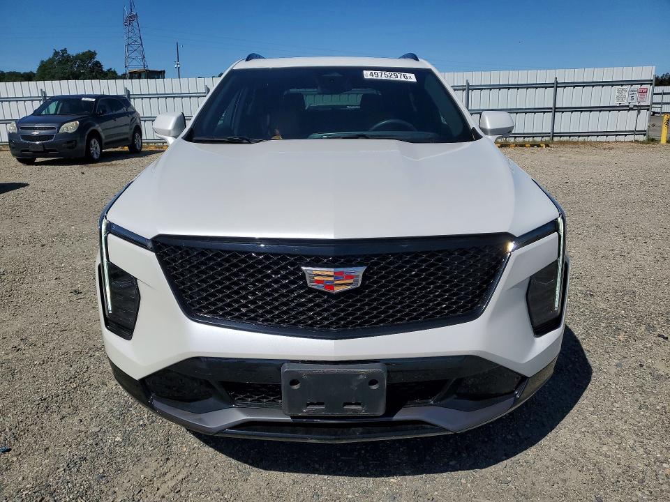 49752976 :رقم المزاد ، 1GYFZFR43RF181172 vin ، 2024 Cadillac Xt4 مزاد بيع