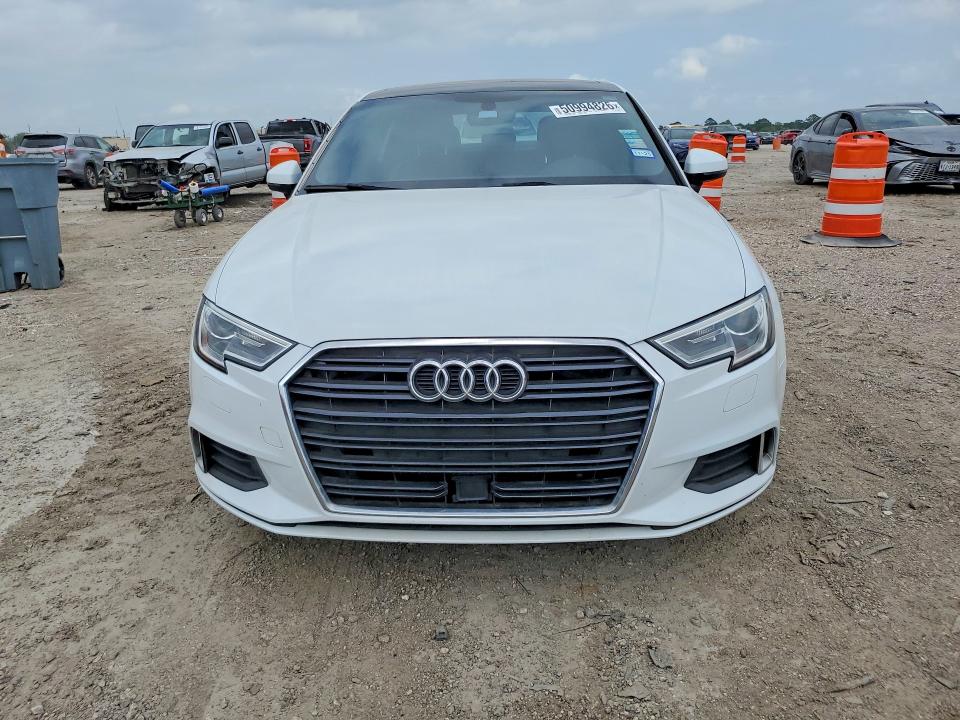 Продажа на аукционе авто 2018 Audi A3, vin: WAUAUGFF0J1016284, номер лота: 50994826