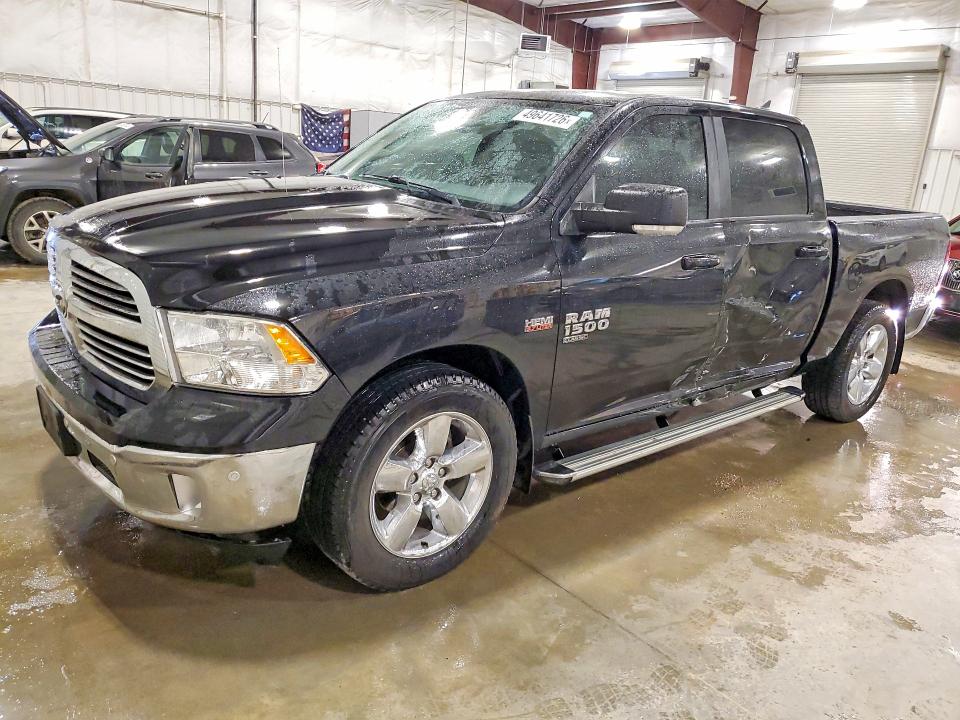 49641726 :رقم المزاد ، 1C6RR6LT7KS622390 vin ، 2019 Ram 1500 Classic مزاد بيع