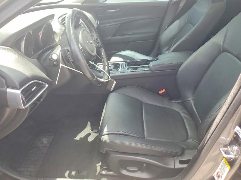 51346586 :رقم المزاد ، SAJAD4FX7JCP28761 vin ، 2018 Jaguar Xe مزاد بيع