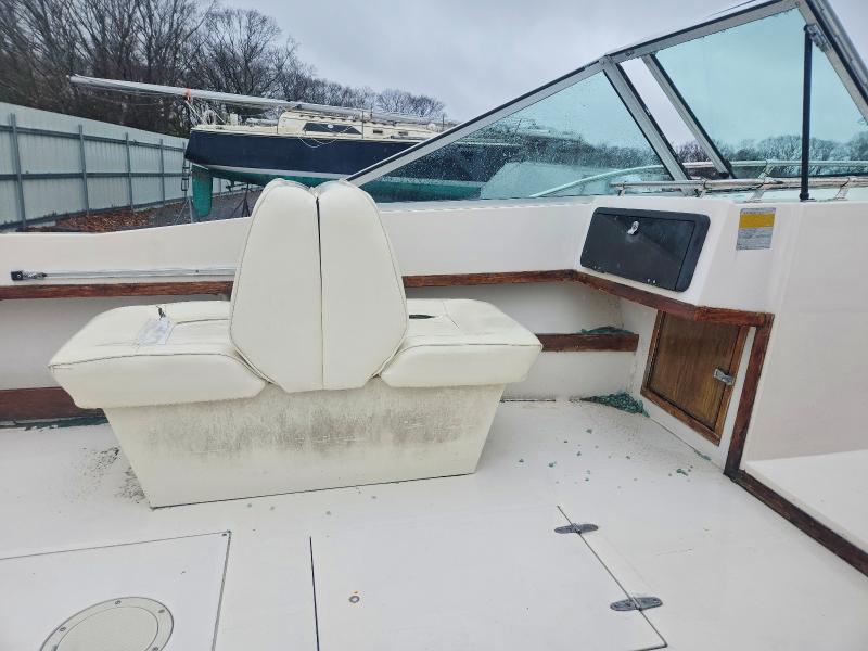 47921496 :رقم المزاد ، NTLBC331G586 vin ، 1986 Grady White Boat 190 مزاد بيع