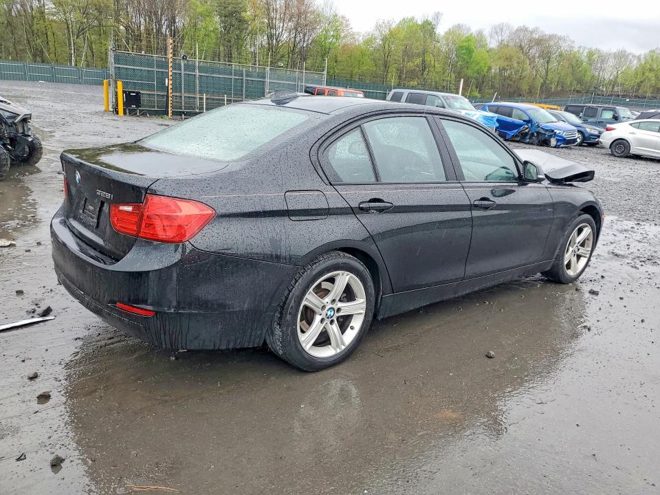 2015 Bmw 328 მანქანა იყიდება აუქციონზე, vin: WBA3B5C55FF961966, აუქციონის ნომერი: 51699296