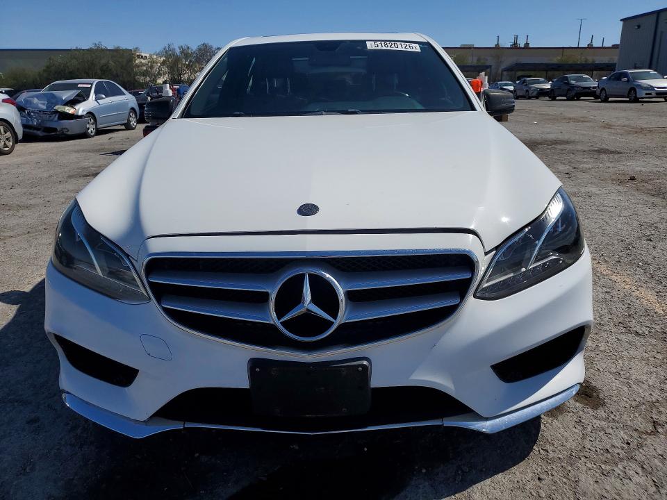 51820126 :رقم المزاد ، WDDHF5KB6FB132065 vin ، 2015 Mercedes-benz E مزاد بيع