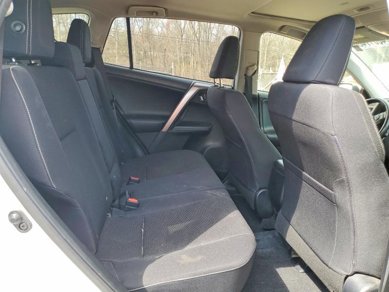 48017466 :رقم المزاد ، JTMRFREV2JJ748081 vin ، 2018 Toyota Rav4 مزاد بيع