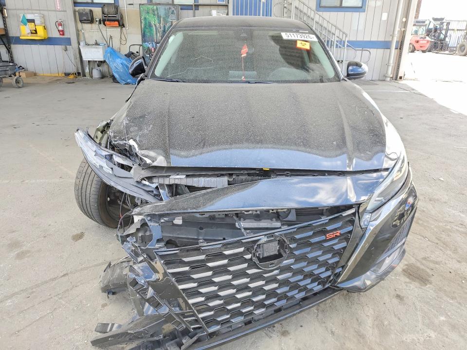 51173926 :رقم المزاد ، 1N4BL4CW1PN362347 vin ، 2023 Nissan Altima مزاد بيع