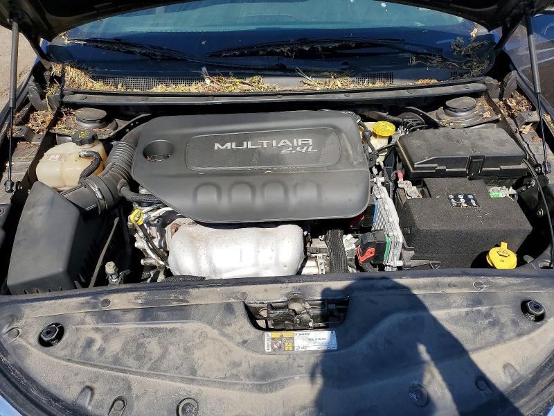 50311546 :رقم المزاد ، 1C3CCCABXFN709072 vin ، 2015 Chrysler 200 مزاد بيع