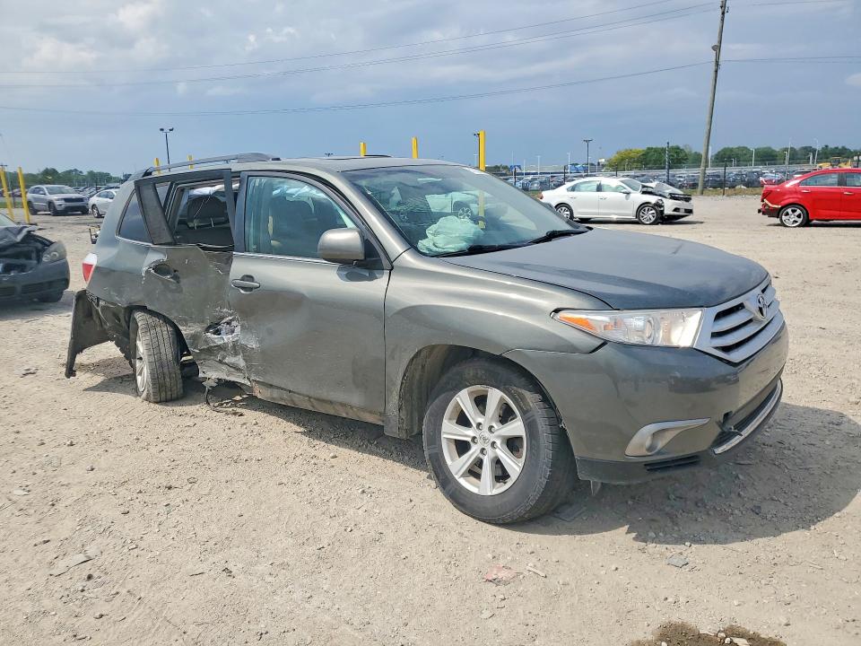 2013 Toyota Highlander მანქანა იყიდება აუქციონზე, vin: 5TDBK3EH6DS222256, აუქციონის ნომერი: 51115976