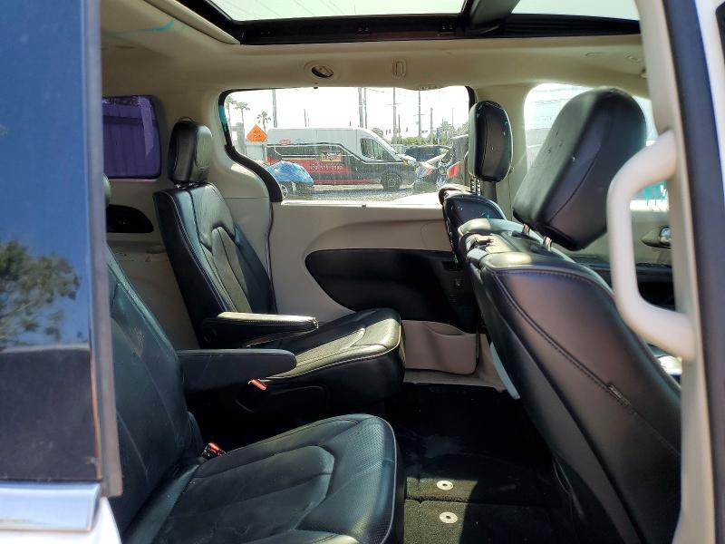 Auction sale of the 2018 Chrysler Pacifica, vin: 2C4RC1GG1JR251642, lot number: 51811536