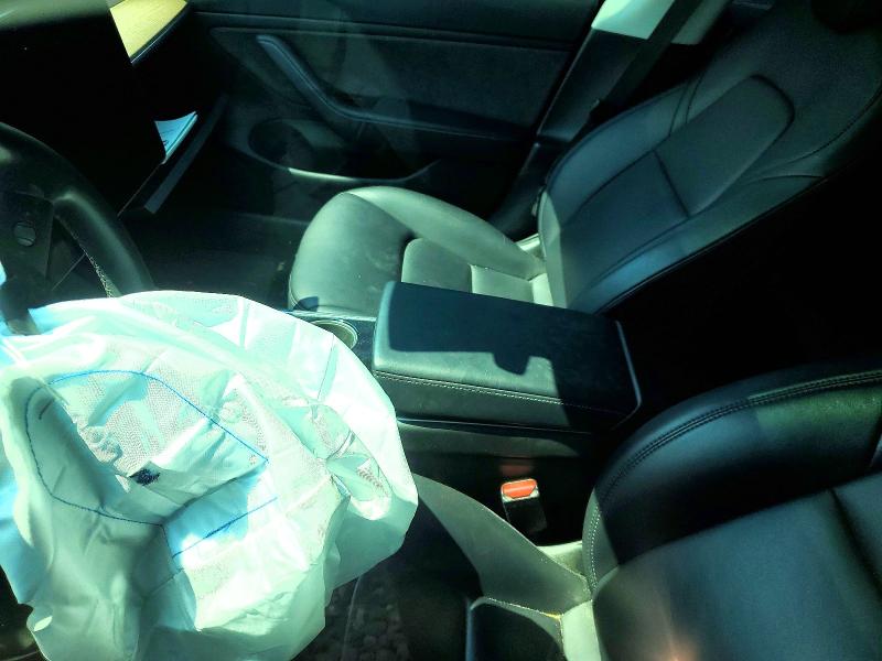 49290116 :رقم المزاد ، 5YJ3E1EB5JF072314 vin ، 2018 Tesla Model 3 مزاد بيع