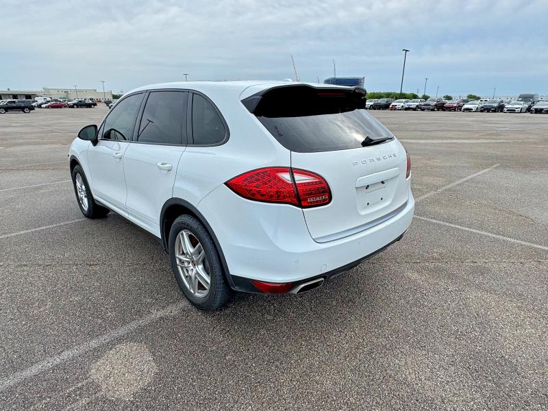 48778216 :رقم المزاد ، WP1AA2A28ELA02404 vin ، 2014 Porsche Cayenne مزاد بيع