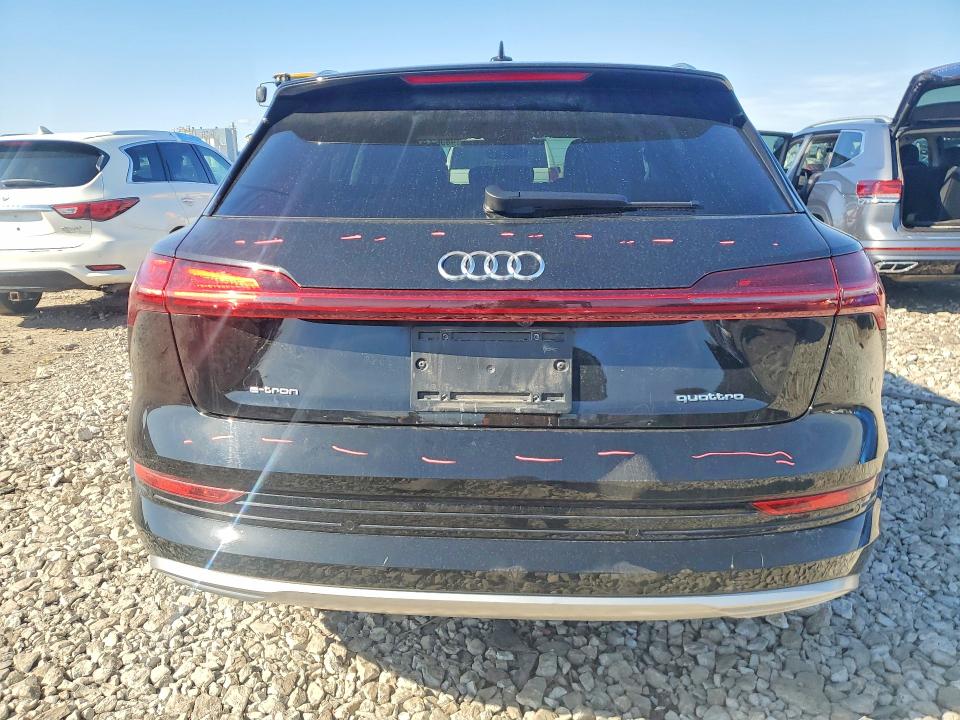 Aukcja sprzedaży 2022 Audi E-tron, vin: WA1LABGE0NB011156, numer aukcji: 48963756
