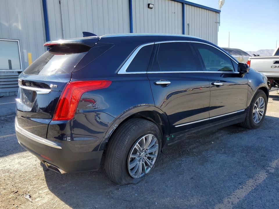50672686 :رقم المزاد ، 1GYKNBRS2HZ233454 vin ، 2017 Cadillac Xt5 مزاد بيع