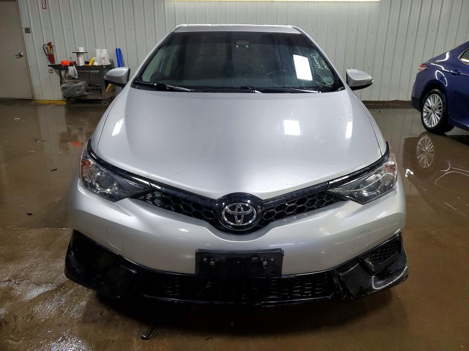 49249396 :رقم المزاد ، JTNKARJE2JJ575969 vin ، 2018 Toyota Corolla Im مزاد بيع