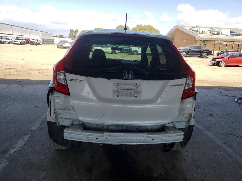 Продажа на аукционе авто 2020 Honda Fit, vin: 3HGGK5H63LM727425, номер лота: 51472726