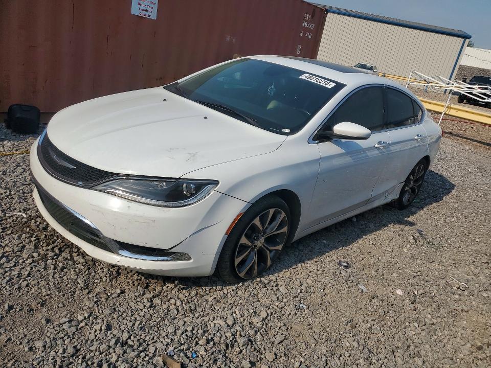 49318516 :رقم المزاد ، 1C3CCCCGXFN662067 vin ، 2015 Chrysler 200 مزاد بيع