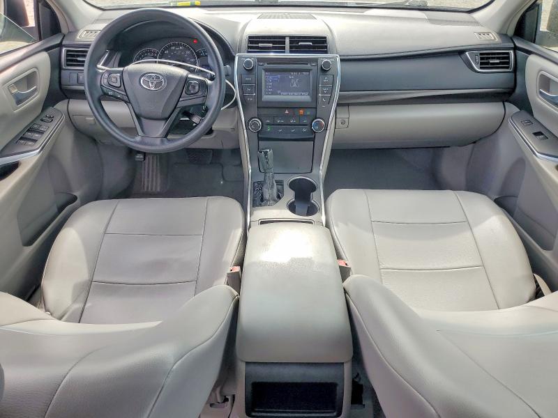 49441176 :رقم المزاد ، 4T1BF1FK1FU039537 vin ، 2015 Toyota Camry مزاد بيع