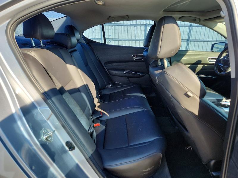50491206 :رقم المزاد ، 19UUB3F33JA001817 vin ، 2018 Acura Tlx مزاد بيع