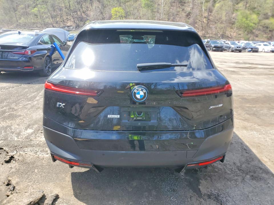 50301426 :رقم المزاد ، WB523CF02RCP02773 vin ، 2024 Bmw Ix مزاد بيع