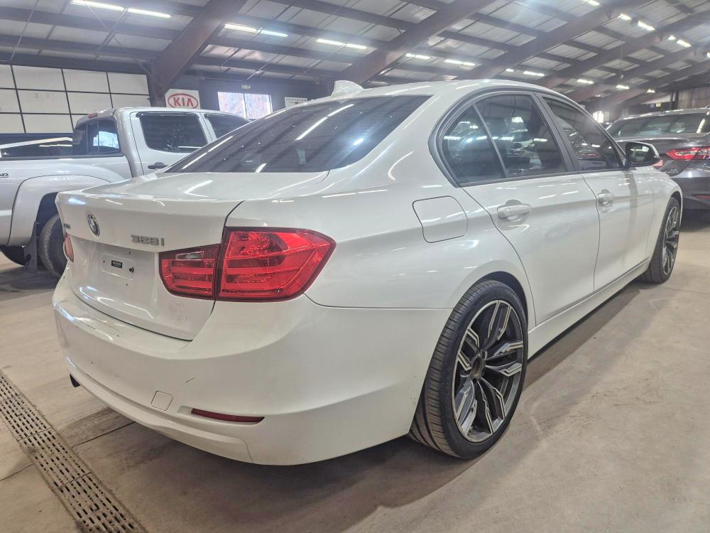 49442766 :رقم المزاد ، WBA3B5C59DF593627 vin ، 2013 Bmw 328 مزاد بيع