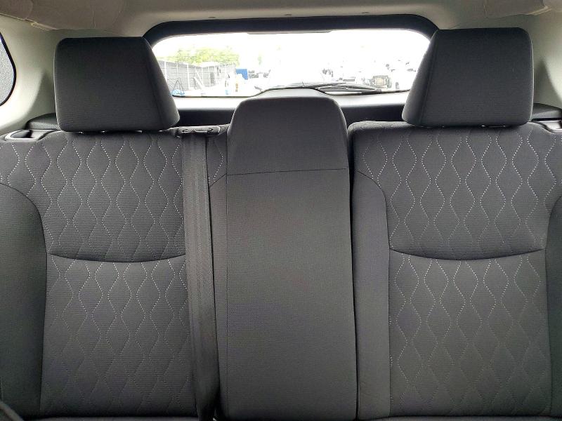 49252656 :رقم المزاد ، 7MUCAAAG9SV147015 vin ، 2025 Toyota Corolla Cross مزاد بيع