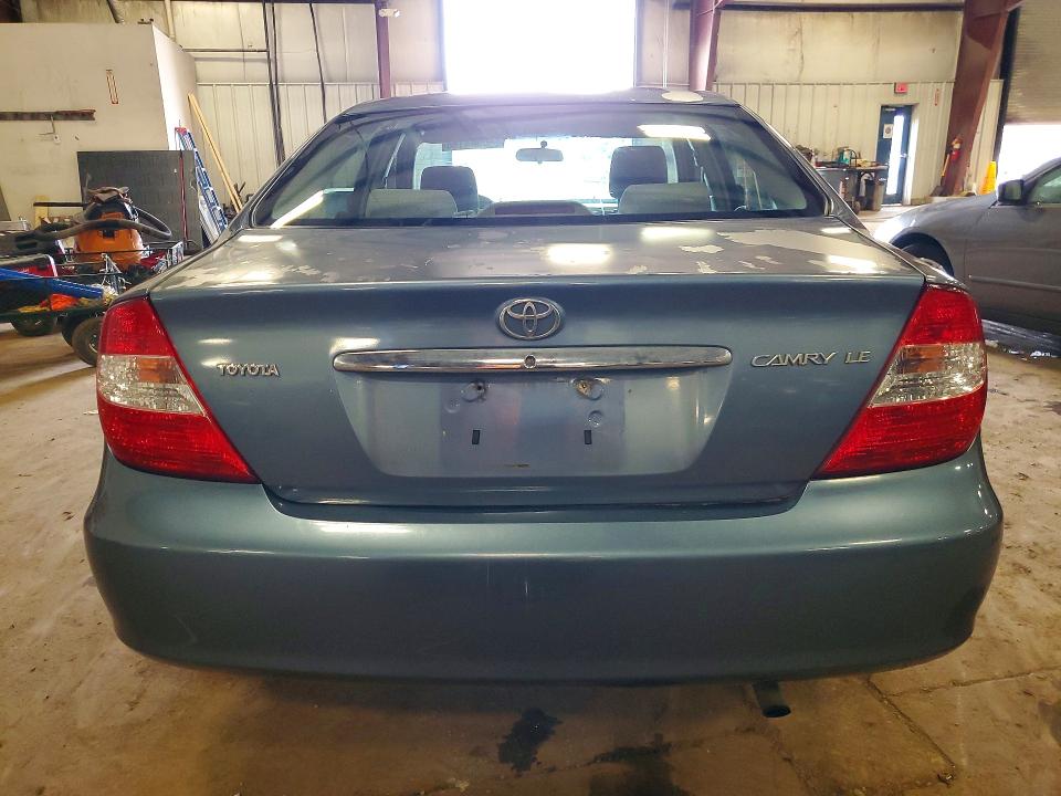 50004186 :رقم المزاد ، 4T1BE32K14U872126 vin ، 2004 Toyota Camry مزاد بيع