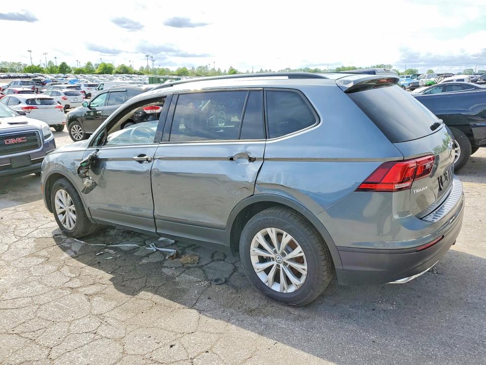 51301056 :رقم المزاد ، 3VV1B7AX2JM074054 vin ، 2018 Volkswagen Tiguan مزاد بيع