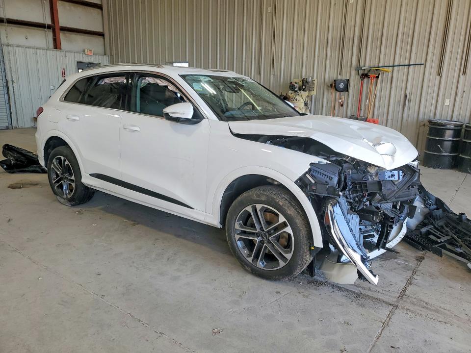 48768676 :رقم المزاد ، WA11AAGU4S2097429 vin ، 2025 Audi Q5 مزاد بيع