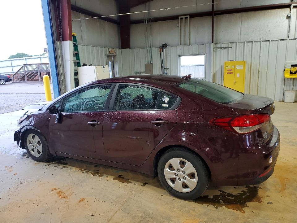 51246466 :رقم المزاد ، 3KPFK4A74HE080350 vin ، 2017 Kia Forte مزاد بيع