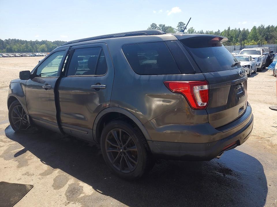 49740566 :رقم المزاد ، 1FM5K7D86JGC28100 vin ، 2018 Ford Explorer مزاد بيع