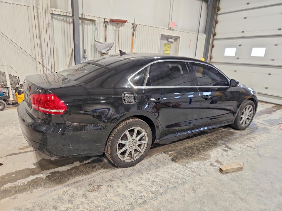 2015 Volkswagen Passat მანქანა იყიდება აუქციონზე, vin: 1VWBT7A32FC004797, აუქციონის ნომერი: 48827726