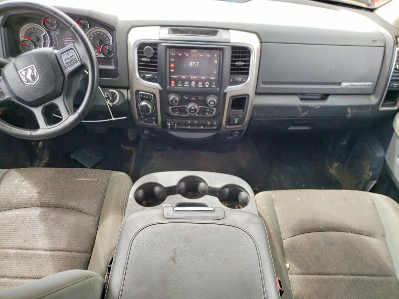 50280046 :رقم المزاد ، 3C6RR7LT3HG635210 vin ، 2017 Ram 1500 مزاد بيع