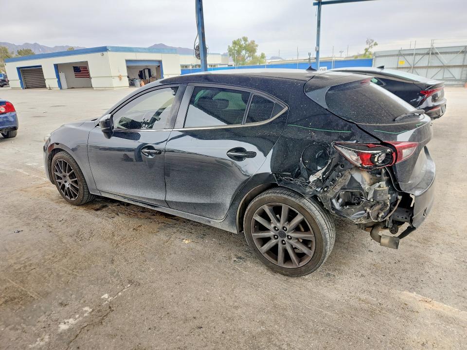 Aukcja sprzedaży 2018 Mazda 3, vin: 3MZBN1L39JM266778, numer aukcji: 51985256