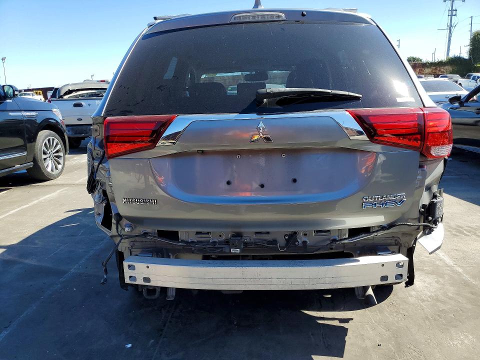 Продажа на аукционе авто 2018 Mitsubishi Outlander, vin: JA4J24A57JZ031561, номер лота: 50617876